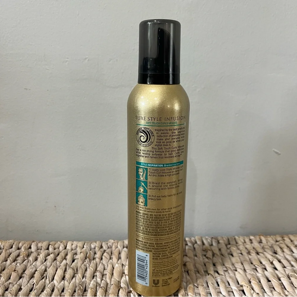 Suave Professionals Curl‎ Definition 24 Hour Curls 3 Luxe Infusion Mousse 9oz.